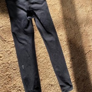 Ivviva by lululemon kids leggings